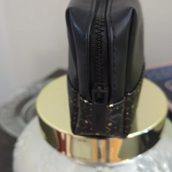 YSL Beaute Cosmetic Bag - Picture 3 of 6